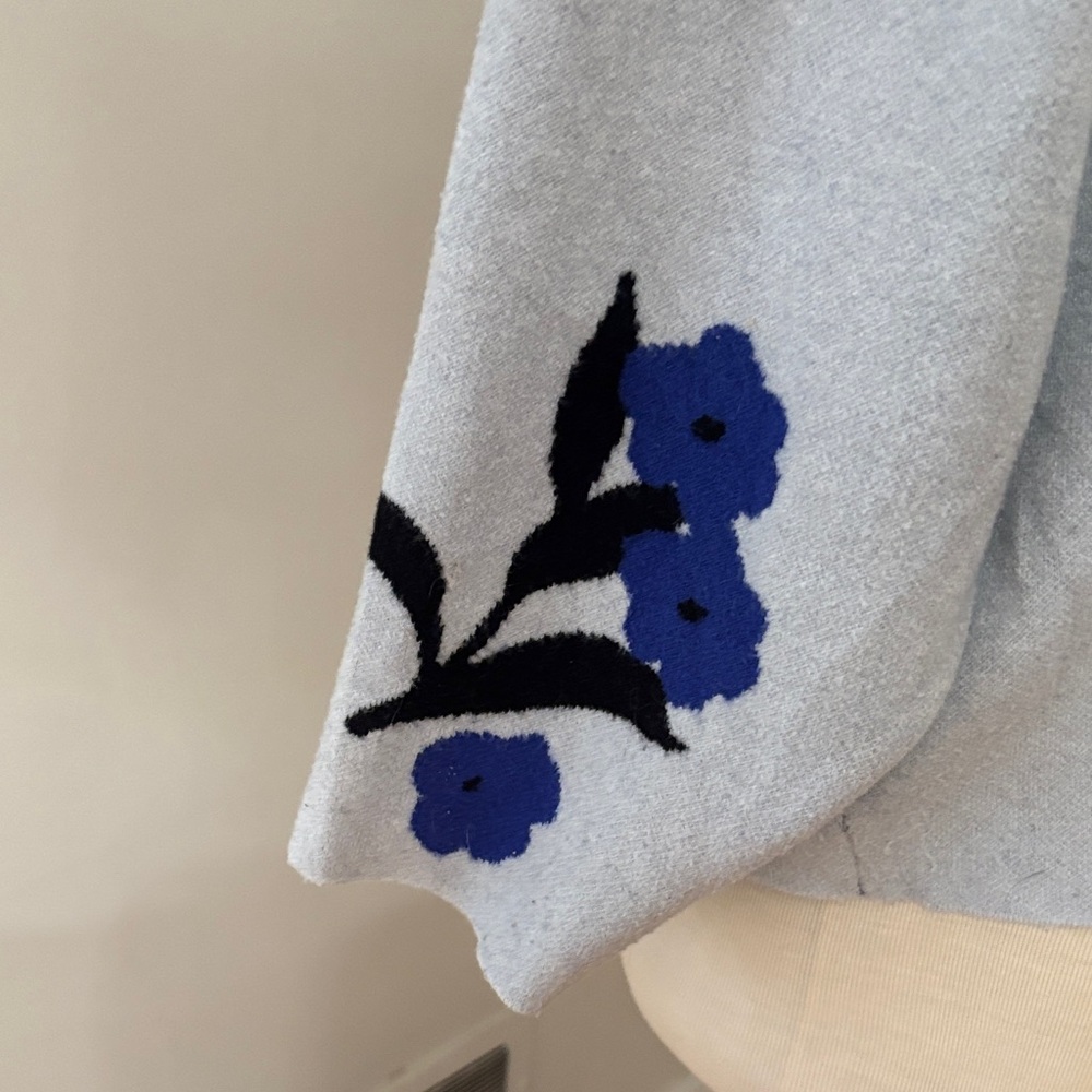 Anthropologie Light Gray Mock-Neck Sweater with Blue Floral Motif - Picture 4 of 8